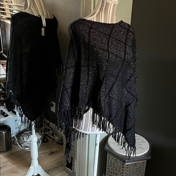 NWT. Chico’s, Small, Charcoal Black Fringe Poncho - Picture 6 of 7